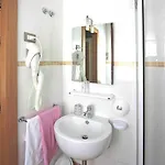 Отель Centrale 2*