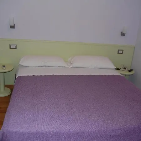 Otel Centrale San Benedetto del Tronto
