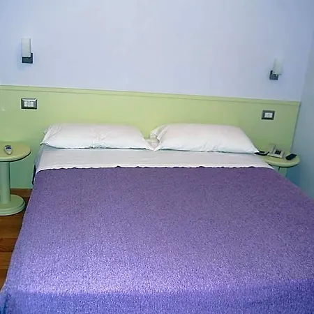 Hotel Centrale 2*