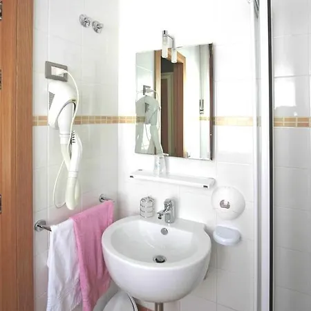 Hotel Centrale 2*
